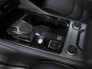 Внедорожник Volkswagen Touareg 2018 года, 4420000 рублей, Ростов-на-Дону