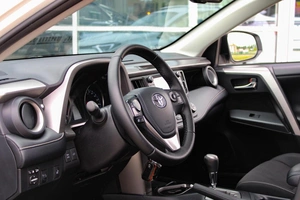 Внедорожник Toyota RAV4 2017 года, 1910000 рублей, Ярославль