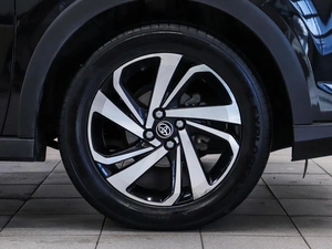 Внедорожник Toyota Raize 2020 года, 1449000 рублей, Красноярск