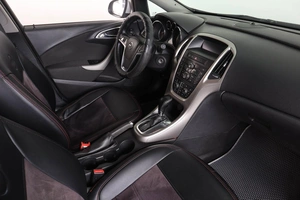 Хетчбэк Opel Astra 2011 года, 689000 рублей, Пермь