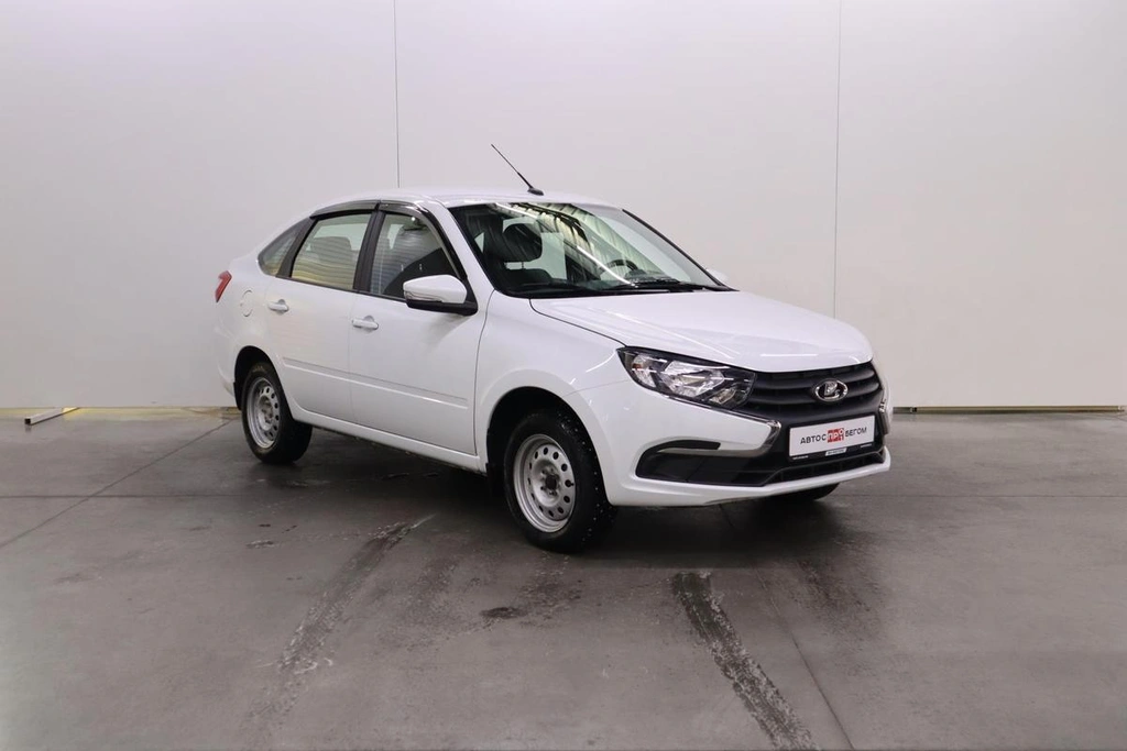 Лифтбек ВАЗ (LADA) Granta 2025 года, 1060000 рублей, Брянск