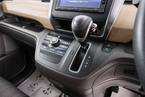 Минивэн Honda Freed 2016 года, 1699000 рублей, Красноярск