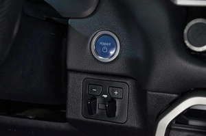 Внедорожник Toyota Sequoia 2023 года, 10000000 рублей, Красноярск