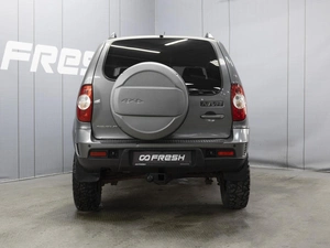 Внедорожник Chevrolet Niva 2019 года, 850000 рублей, Омск