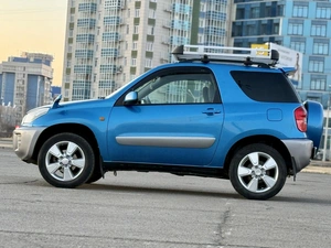 Внедорожник Toyota RAV4 2002 года, 888888 рублей, Красноярск