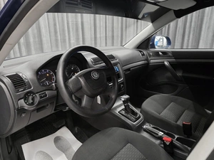 Лифтбек Skoda Octavia 2011 года, 680000 рублей, Красноярск