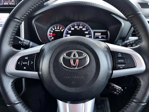 Минивэн Toyota Roomy 2020 года, 1157000 рублей, Красноярск