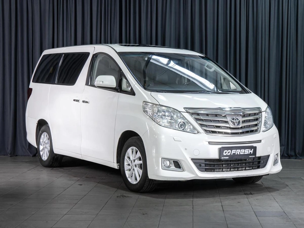 Минивэн Toyota Alphard 2013 года, 2900000 рублей, Волгоград