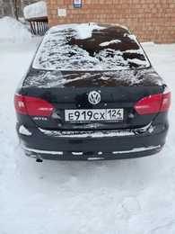 Седан Volkswagen Jetta 2012 года, 890000 рублей, Красноярск