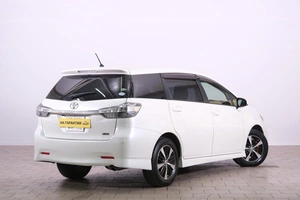 Минивэн Toyota Wish 2012 года, 1529000 рублей, Омск