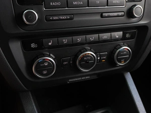 Седан Volkswagen Jetta 2013 года, 899000 рублей, Воронеж