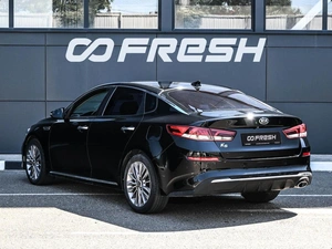 Седан Kia K5 2018 года, 1599000 рублей, Кирилловка
