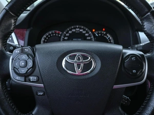 Седан Toyota Camry 2014 года, 1950000 рублей, Волгоград