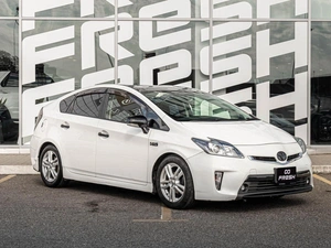 Лифтбек Toyota Prius 2012 года, 1210000 рублей, Краснодар