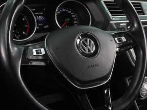 Внедорожник Volkswagen Tiguan 2019 года, 2375000 рублей, Воронеж