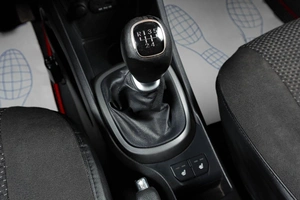 Хетчбэк Kia Rio 2013 года, 899000 рублей, Тюмень