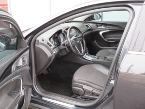 Седан Opel Insignia 2013 года, 850000 рублей, Брянск