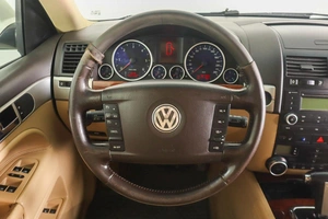 Внедорожник Volkswagen Touareg 2008 года, 999000 рублей, Пермь