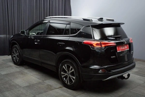 Внедорожник Toyota RAV4 2015 года, 1837000 рублей, Красноярск