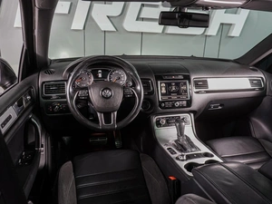 Внедорожник Volkswagen Touareg 2012 года, 2549000 рублей, Воронеж