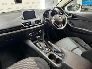 Хетчбэк Mazda Axela 2014 года, 1035000 рублей, Красноярск