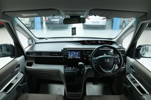 Минивэн Honda Stepwgn 2018 года, 1898000 рублей, Солонцы