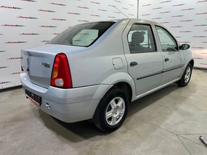 Седан Renault Logan 2009 года, 435000 рублей, Красноярск