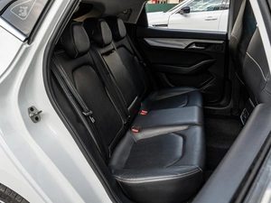 Лифтбек JAC J7 2023 года, 1140000 рублей, Краснодар