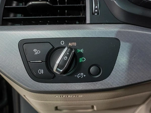 Седан Audi A4 2019 года, 2999000 рублей, Воронеж