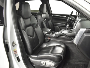 Внедорожник Porsche Cayenne 2012 года, 2129900 рублей, Казань