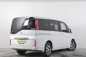 Минивэн Honda Stepwgn 2016 года, 1979000 рублей, Кемерово