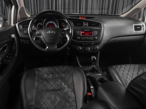 Универсал Kia Ceed 2015 года, 1019000 рублей, Тюмень