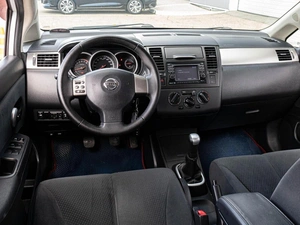 Седан Nissan Tiida 2013 года, 800000 рублей, Краснодар