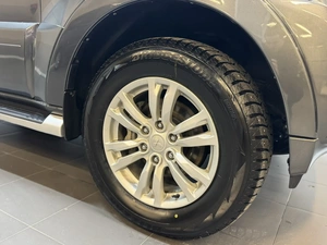 Внедорожник Mitsubishi Pajero 2017 года, 3327000 рублей, Красноярск