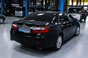 Седан Toyota Camry 2014 года, 1733000 рублей, Солонцы