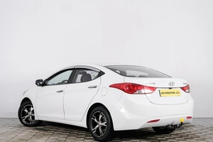 Седан Hyundai Avante 2011 года, 1199000 рублей, Красноярск