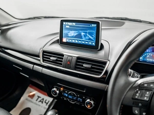 Седан Mazda Axela 2014 года, 1230000 рублей, Красноярск