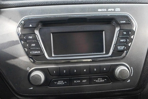 Седан Kia Rio 2013 года, 969000 рублей, Барнаул