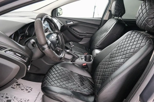 Хетчбэк Ford Focus 2011 года, 749000 рублей, Красноярск