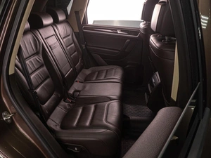 Внедорожник Volkswagen Touareg 2012 года, 2099000 рублей, Тюмень