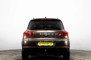 Внедорожник Volkswagen Tiguan 2015 года, 1599000 рублей, Пермь