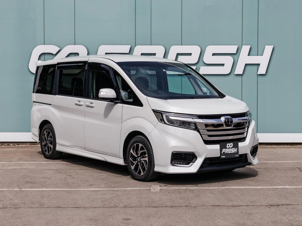 Минивэн Honda Stepwgn 2020 года, 2700000 рублей, Большой Сочи