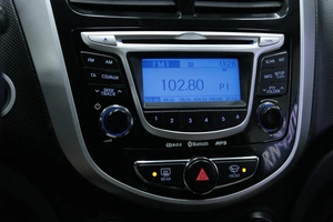 Хетчбэк Hyundai Solaris 2011 года, 698000 рублей, Солонцы