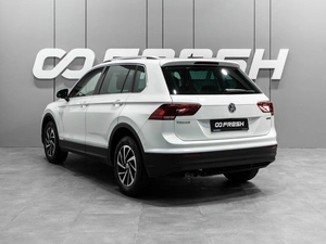Внедорожник Volkswagen Tiguan 2018 года, 2319000 рублей, Тюмень