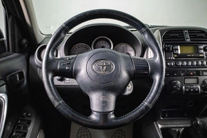 Внедорожник Toyota RAV4 2005 года, 1019000 рублей, Сургут