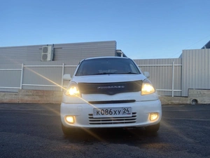 Минивэн Toyota Funcargo 2001 года, 427000 рублей, Красноярск