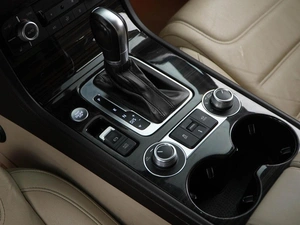 Внедорожник Volkswagen Touareg 2014 года, 2049055 рублей, Москва