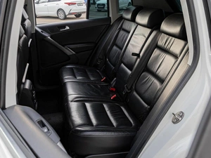 Внедорожник Volkswagen Tiguan 2008 года, 900000 рублей, Краснодар