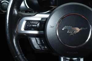 Кабриолет Ford Mustang 2021 года, 3699000 рублей, Пермь