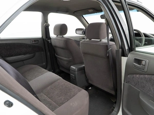 Седан Toyota Carina 2000 года, 699077 рублей, Москва